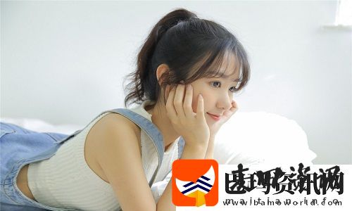 中午妈妈在厨房做饭