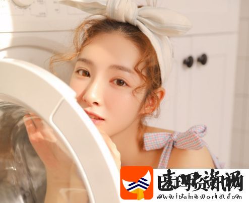两座雪白玉峰弹跳而出细节