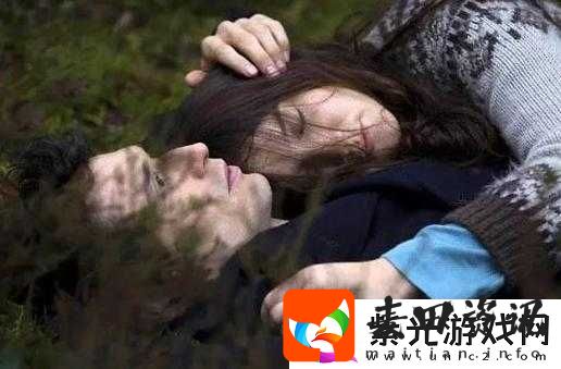 姐姐说家里没人