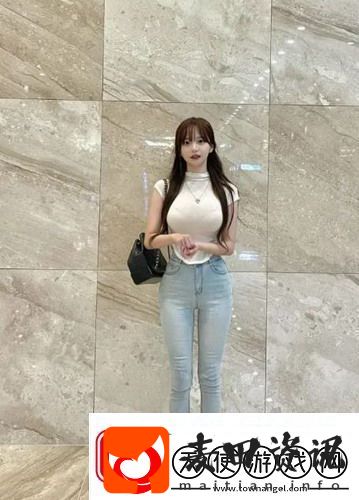 丰满的女邻居