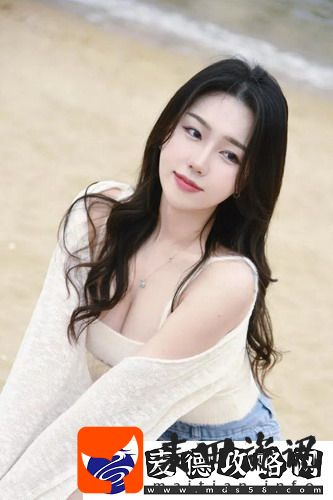 公与媳中字HD中字：家庭关系中的隐秘角落，如何解开彼此间的心结？