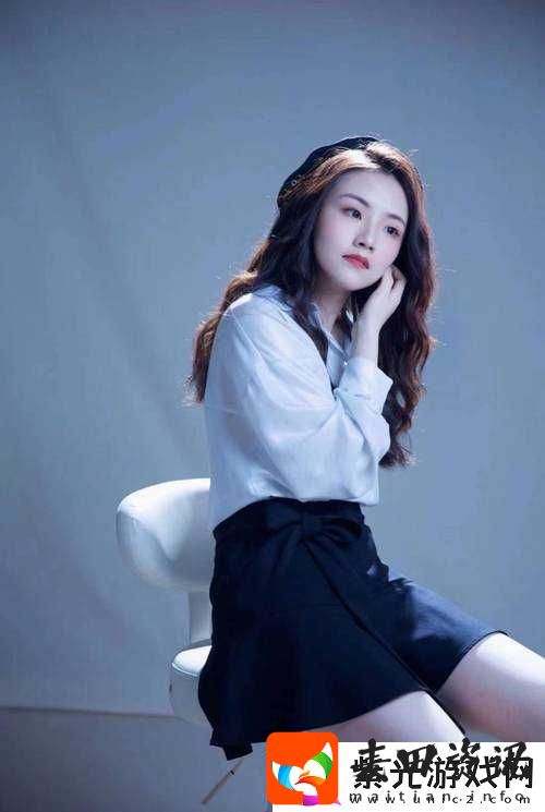 欲女三 P 激情演绎别样情感纠葛
