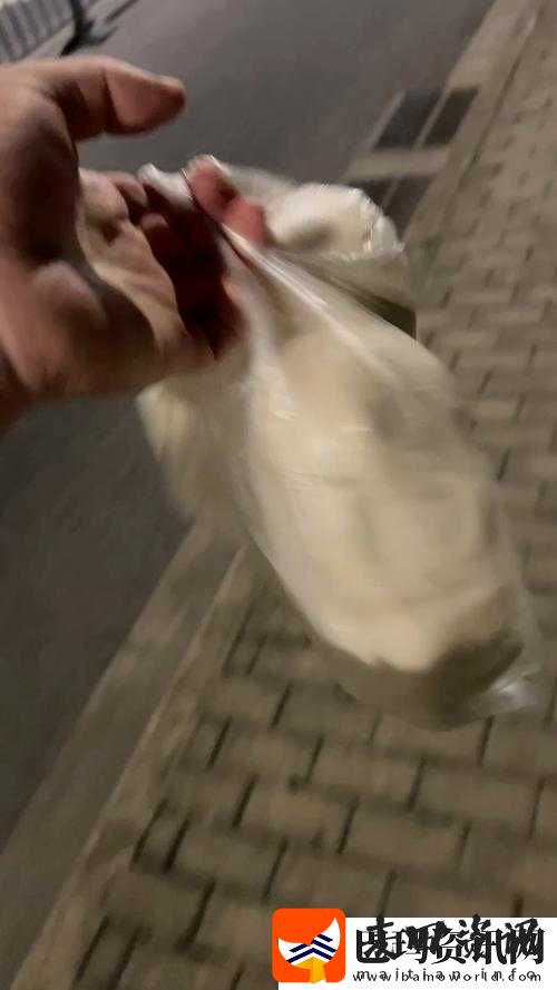 老板娘身上的馒头咱也吃的吗